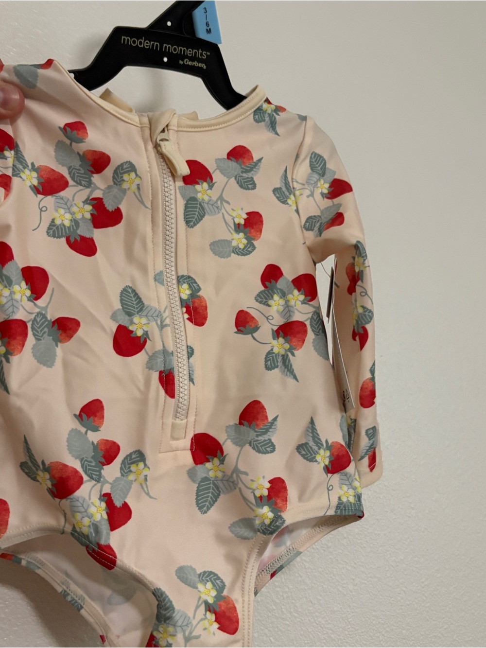 Girls H&M Cream Strawberry-Print Long-Sleeve Baby Swim One-Piece 3-6 months - Picture 4 of 9